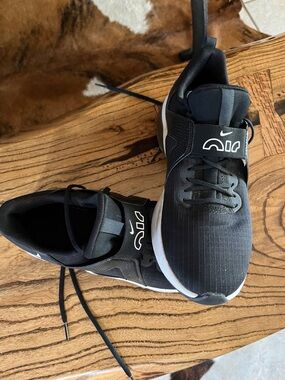 Nike Air Max size 9 women's